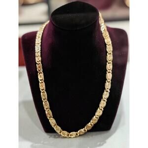 Stunning 30" Vintage Textured Snail Scroll Link Necklace Great Quality Heavy. 24